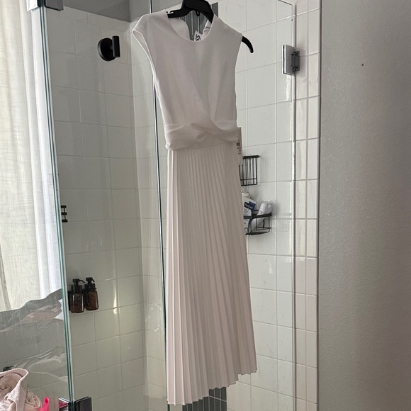 Calvin Klein Dresses & Skirts - Calvin Klein White Pleated Midi Dress